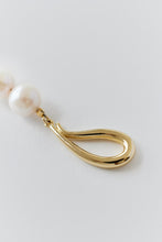 Load image into Gallery viewer, ELIZABETH - BAROQUE PEARL COLLAR / Gold - Margaret SMITH