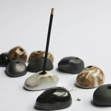 Load image into Gallery viewer, Incense Holder Koishi / Tanba (Dark Brown) - (ki:ts) x Kaoru Pottery