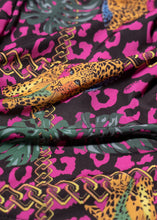 Load image into Gallery viewer, Leo Palace / Black (Pink) - VELAROF