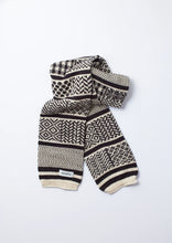 Load image into Gallery viewer, Multi Jacquard Sockstole Scarf / Ivory &amp; Black - ROTOTO