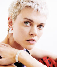 Load image into Gallery viewer, Classic Ondulée Bangle / 925 recycled silver / size small - OLIVIA TAYLOR