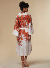 Load image into Gallery viewer, alice - white / silk kimono robe - KAYLL