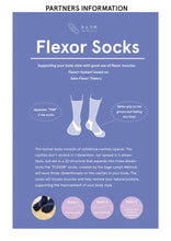 Load image into Gallery viewer, Crew Tabi Socks / Flexor