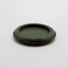 Load image into Gallery viewer, hibi round seto tray_green_02_SQ1080