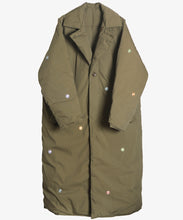 Load image into Gallery viewer, Manteau D'hiver in Recycled Down / Olive - Sillage