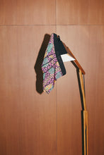 Load image into Gallery viewer, Leo Palace / Black (Pink) - VELAROF