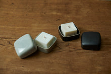 Load image into Gallery viewer, <moe> Vessel for Candle / Blue - Kurashi no Kaori