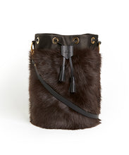 Load image into Gallery viewer, Drawstring Shearling Bag - L / Brown Shearling & Black - (ki:ts)