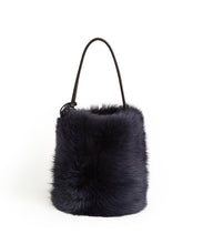 Load image into Gallery viewer, I-O Shearling Bucket - S / Navy Shearling & Black - (ki:ts)