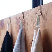 Load image into Gallery viewer, Mino Washi Long Towel / Grey - Matsuhisa Eisuke Kamiten