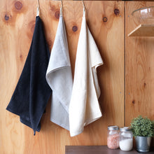 Load image into Gallery viewer, Mino Washi Long Towel / Black - Matsuhisa Eisuke Kamiten