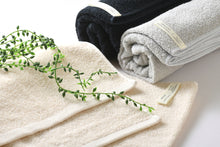 Load image into Gallery viewer, Mino Washi Long Towel / Black - Matsuhisa Eisuke Kamiten