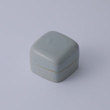 Load image into Gallery viewer, <moe> Vessel for Candle / Blue - Kurashi no Kaori