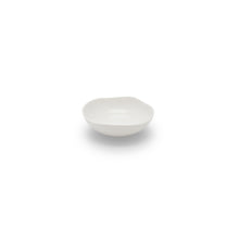 Load image into Gallery viewer, feuille Bowl / 12cm Matte White - miyama x metaphys