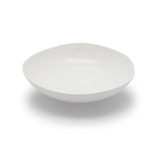 Load image into Gallery viewer, feuille Bowl / 27cm Matte White - miyama x metaphys