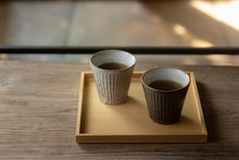 Load image into Gallery viewer, Teacup Powdered Line Pattern / Black - Kim Kyung Deok