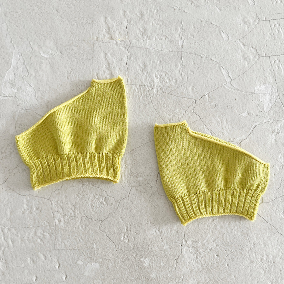 Luminous Silk Tongs Socks / Yellow - Yu-ito