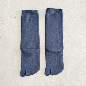 Luminous Silk Tabi Crew Length Socks / Dark Blue - Yu-ito