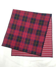 Load image into Gallery viewer, Face Towel / Red Tartan - FUJI GAUZE