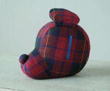 Load image into Gallery viewer, Glasses Stand Dog / Red Tartan - FUJI GAUZE