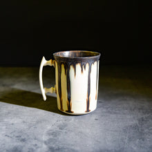 Load image into Gallery viewer, AXE MUG / White - ASAKA