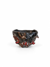 Load image into Gallery viewer, Akira Fujiwara_Bizen Black Kabuto Helmet_Demon Tea Bowl Set_teabowl_front_H960