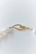 Load image into Gallery viewer, ELIZABETH - BAROQUE PEARL COLLAR / Gold - Margaret SMITH