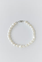 Load image into Gallery viewer, ELIZABETH - BAROQUE PEARL COLLAR / Silver - Margaret SMITH