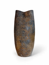 Load image into Gallery viewer, Gallery Shozan_vase_dark gray_back_h960