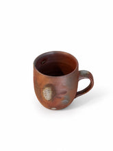 Load image into Gallery viewer, Gorobee Kiln_bizen mug_top_H960