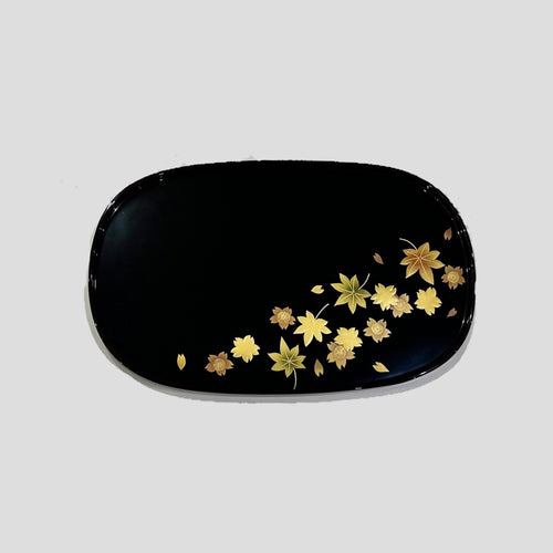 Oval Tray with Spring and Autumn Design - Kawatsura Shikki