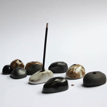 Load image into Gallery viewer, Incense Holder Koishi / Tanba (Dark Brown) - Kaoru Poterry