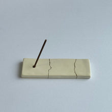 Load image into Gallery viewer, Kintsugi Incense Holder / Col.02 White - Tomomi Kamoshita