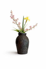 Load image into Gallery viewer, Nanban Flower Vase-Takeshita Shikamaru_03_H960