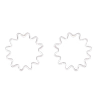 Load image into Gallery viewer, Mini Ondulée Studs / 925 recycled silver - OLIVIA TAYLOR