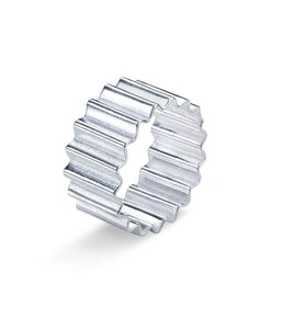 Thick Ondulée Ring / 925 recycled silver  - OLIVIA TAYLOR