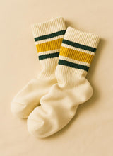 Load image into Gallery viewer, Retro Skater Sokcs_d.green_yellow_d.green_pair_700x960