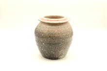 Load image into Gallery viewer, Shikamaru Takeshita_White porcelain jar_1288_A5_H960
