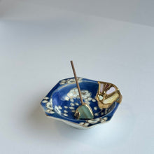 Load image into Gallery viewer, White Plum Flower Drawing Small Plate (Mame-zara) with Kintsugi Incense Holder - Tomomi Kamoshita