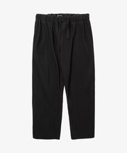 Load image into Gallery viewer, baggy trousers pleats black with pockets_front_W916