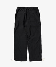 Load image into Gallery viewer, cargo pants black_back