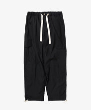 Load image into Gallery viewer, cargo pants black_front