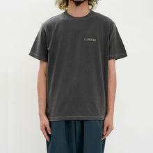 Load image into Gallery viewer, Back Logo Print T-shirts_charcoal_03
