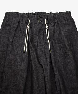 circular short pants black denim one wash detail