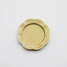 Load image into Gallery viewer, hibi flower seto tray yellow