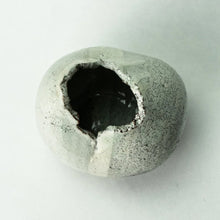 Load image into Gallery viewer, ishido_kohiki haze vase_04