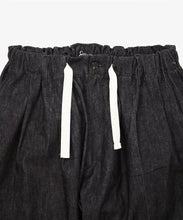 Load image into Gallery viewer, pantalon baggy black denim one wash detail