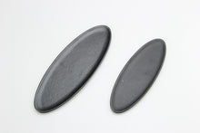 Load image into Gallery viewer, Oval Tray / black large - Sumitani Saburo Shoten