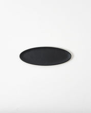 Load image into Gallery viewer, Oval Tray / Black / Small - Sumitani Saburo Shoten