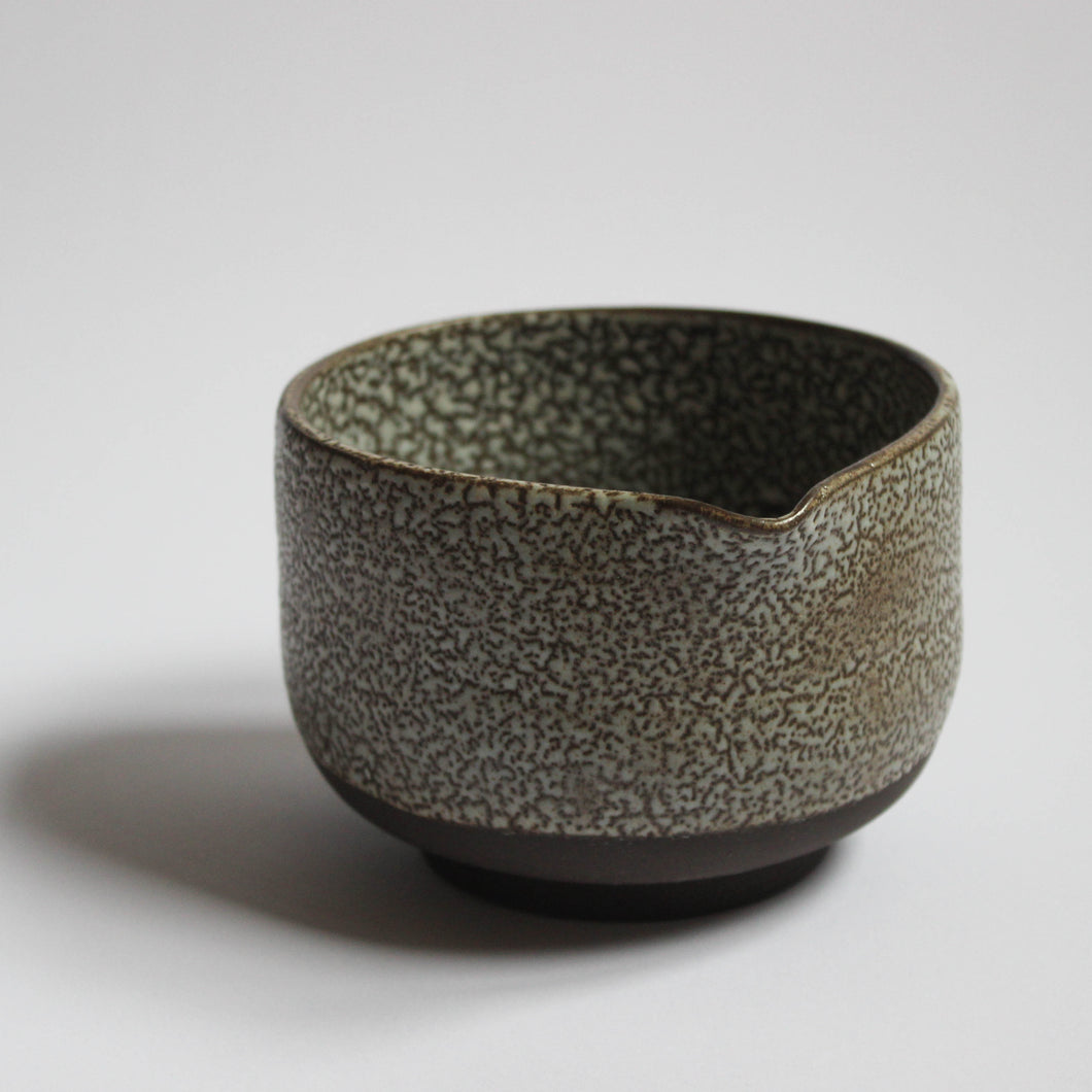 Matcha Bowl /  Grey (KAIRAGI) - (ki:ts) x Kaoru Pottery